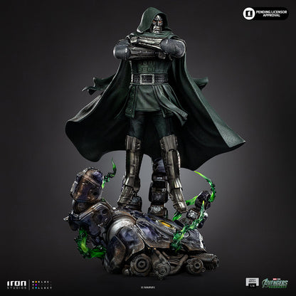 Pre-Order - Statue Doctor Doom - Avengers: Doomsday - Legacy Replica 1/4 - Iron Studios